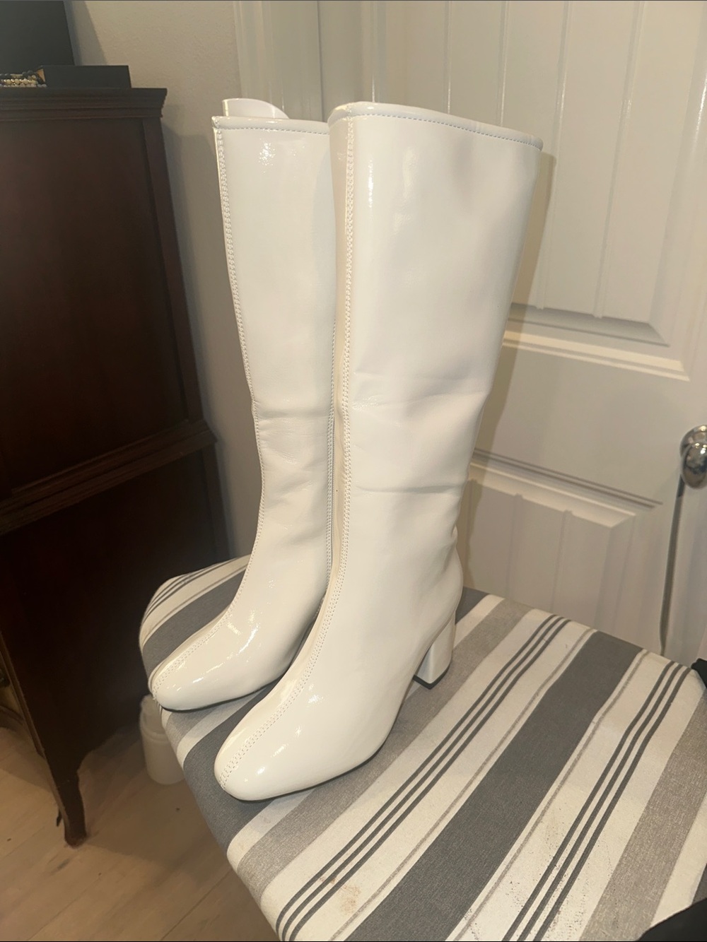 White Patent Knee-High Block Heel Boots - Women's Stylish Riding Boots